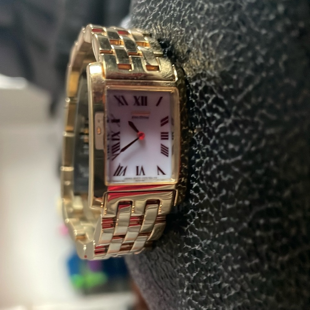 Rare Citizen eco drive watch in gold tone